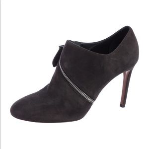 Alaïa round toe booties